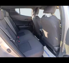 Auto - Toyota c-hr 1.8 hybrid e-cvt active