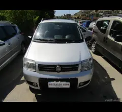 Auto - Fiat panda 1.3 mjt 16v 4x4 climbing