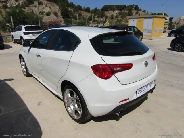 Auto - Alfa romeo giulietta 2.0 jtdm-2 140 cv distinctive