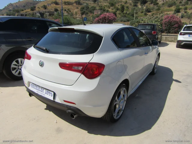 Auto - Alfa romeo giulietta 2.0 jtdm-2 140 cv distinctive