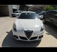 Auto - Alfa romeo giulietta 2.0 jtdm-2 140 cv distinctive