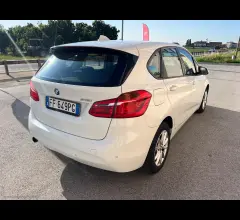 Auto - Bmw 218i active tourer