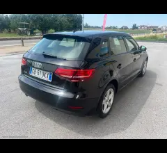 Auto - Audi a3 spb 30 tdi