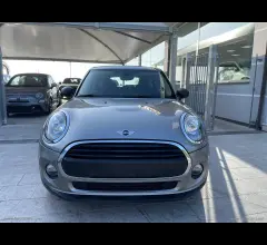 Auto - Mini mini one d 5 porte