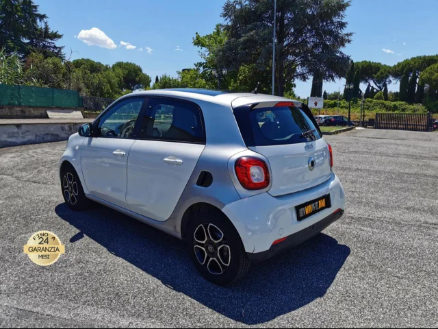Auto - Smart forfour 70 1.0 prime