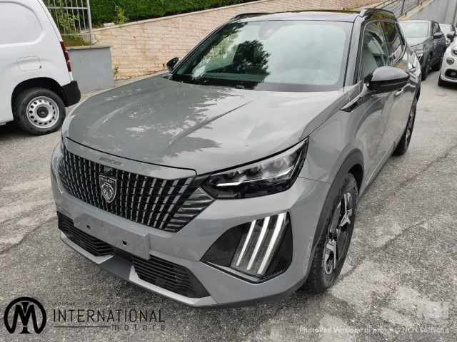Peugeot 2008 hybrid 136 e-dcs6 gt