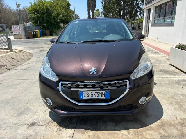 Auto - Peugeot 208 1.4 hdi 68 cv 5p. allure