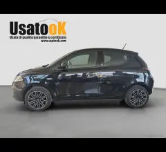 Auto - Lancia ypsilon 1.0 firefly 5p.s&s hyb. eco gold