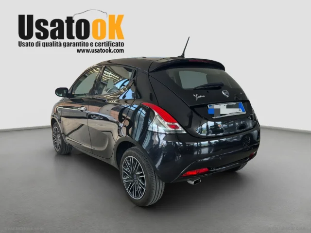 Auto - Lancia ypsilon 1.0 firefly 5p.s&s hyb. eco gold