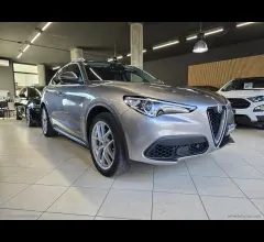 Auto - Alfa romeo stelvio 2.0 turbo 280cv at8 q4