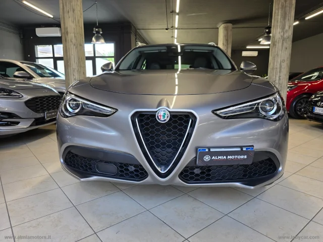 Auto - Alfa romeo stelvio 2.0 turbo 280cv at8 q4
