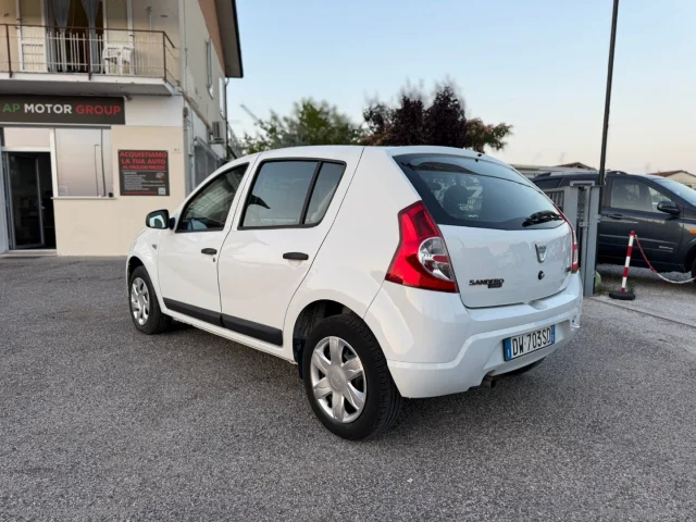 Auto - Dacia sandero 1.4 8v gpl ambiance