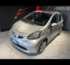 Auto - Toyota aygo 1.0 vvt-i 5p. sol