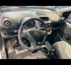 Auto - Toyota aygo 1.0 vvt-i 5p. sol