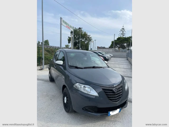 Lancia ypsilon 1.2 69 cv 5p. platinum