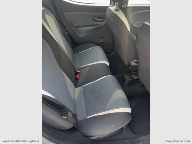 Auto - Lancia ypsilon 1.2 69 cv 5p. platinum