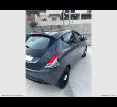 Auto - Lancia ypsilon 1.2 69 cv 5p. platinum