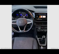 Auto - Volkswagen t-cross 1.0 tsi sport