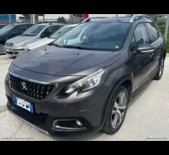 Peugeot 2008 bluehdi 100 gt line