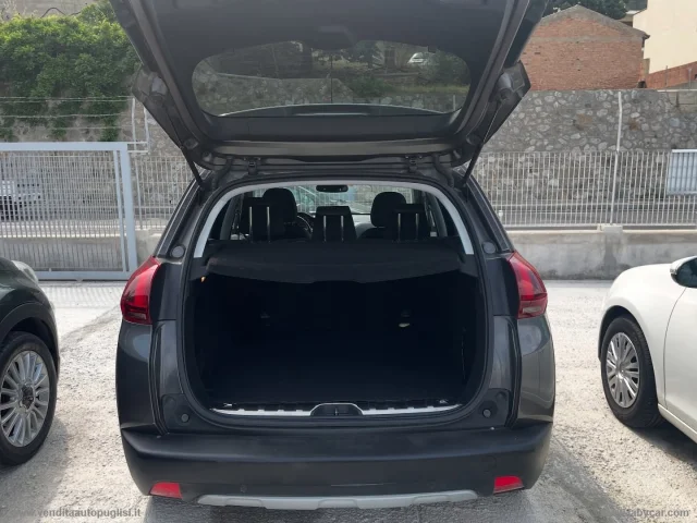 Auto - Peugeot 2008 bluehdi 100 gt line