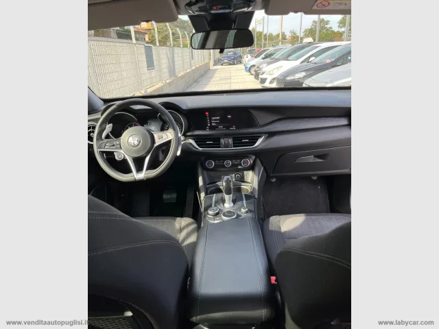 Auto - Alfa romeo stelvio 2.2 t.diesel 190cv at8 rwd exec.