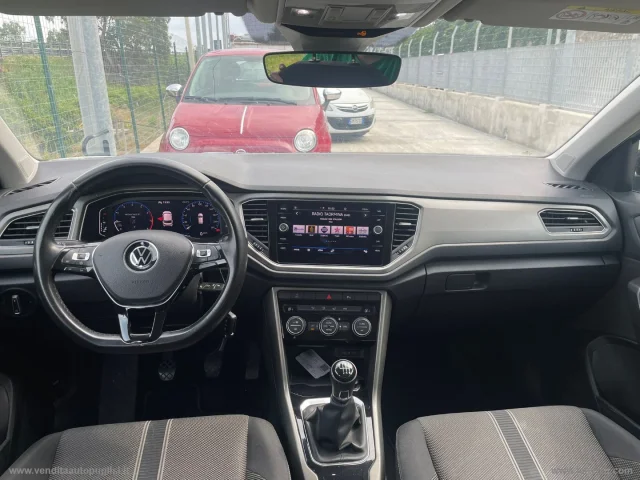 Auto - Volkswagen t-roc 1.0 tsi business bmt