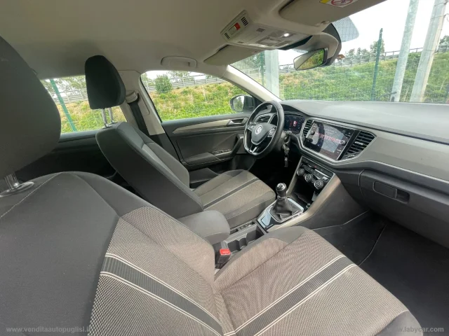 Auto - Volkswagen t-roc 1.0 tsi business bmt
