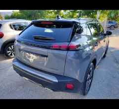 Auto - Peugeot 2008 hybrid 136 e-dcs6 gt