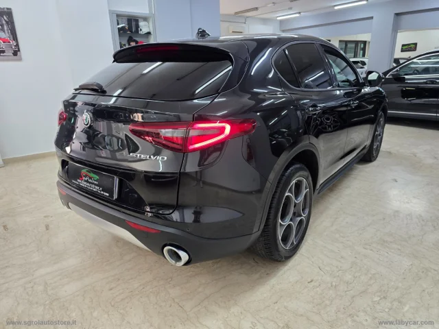 Auto - Alfa romeo stelvio 2.2 t.diesel 190cv at8 q4 sprint