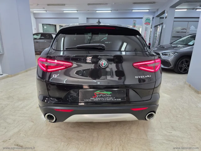 Auto - Alfa romeo stelvio 2.2 t.diesel 190cv at8 q4 sprint