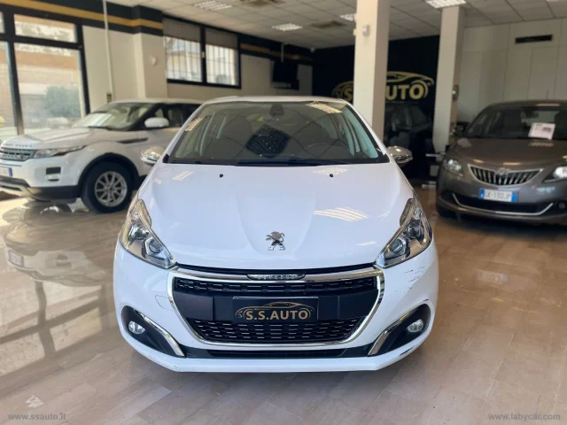 Auto - Peugeot 208 bluehdi 75 5p. allure