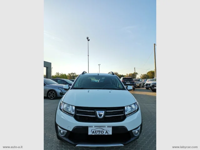Auto - Dacia sandero stepway 1.5 dci 8v 90 cv prest.