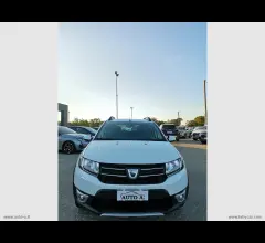 Auto - Dacia sandero stepway 1.5 dci 8v 90 cv prest.