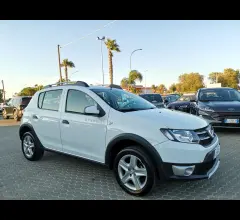 Auto - Dacia sandero stepway 1.5 dci 8v 90 cv prest.