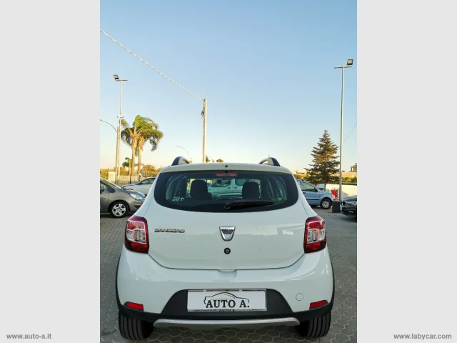 Auto - Dacia sandero stepway 1.5 dci 8v 90 cv prest.