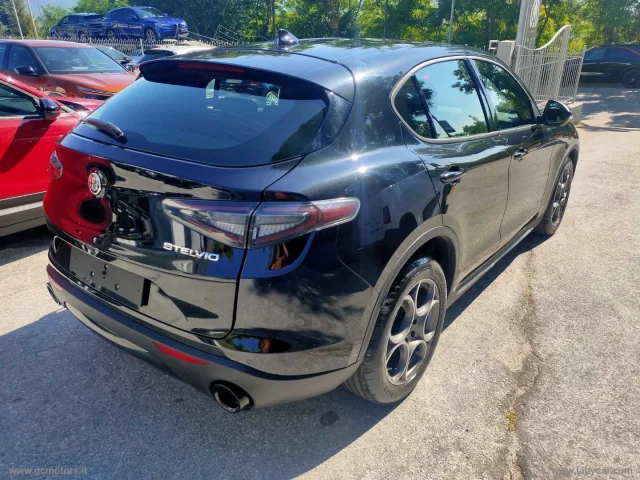 Auto - Alfa romeo stelvio 2.2 t.d. 160cv at8 rwd sprint