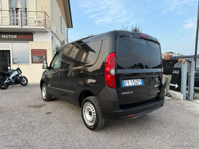 Auto - Fiat doblò 1.4 t-jet natural power sx cargo