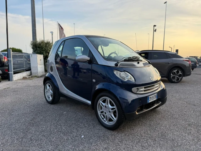 Smart fortwo 700 coupe passion