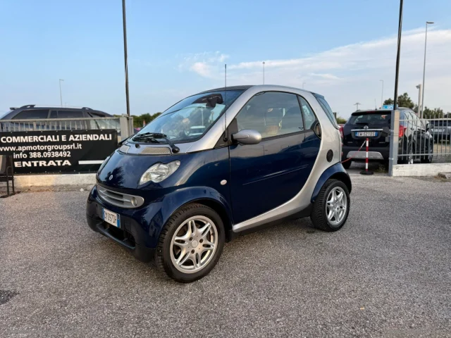 Auto - Smart fortwo 700 coupe passion