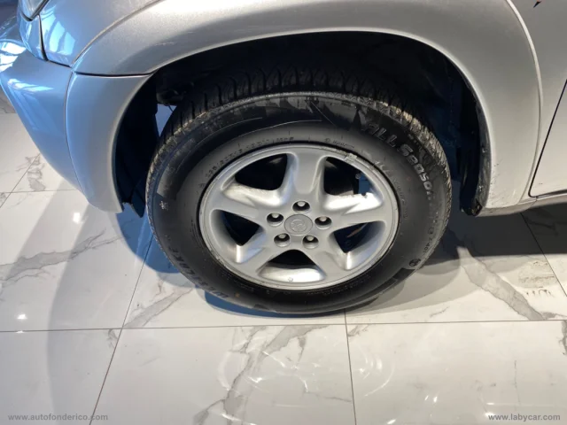 Auto - Toyota rav4 2.0 16v 5p.