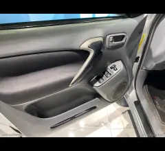 Auto - Toyota rav4 2.0 16v 5p.