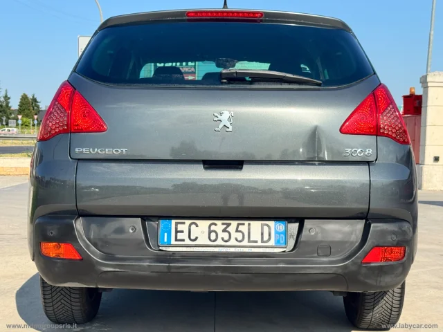 Auto - Peugeot 3008 1.6 hdi 110 cv ca. robot. premium