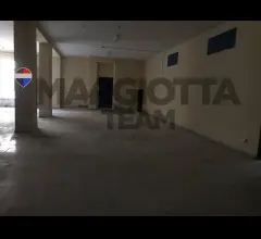 Appartamenti in Vendita - Deposito in vendita a nicolosi centro