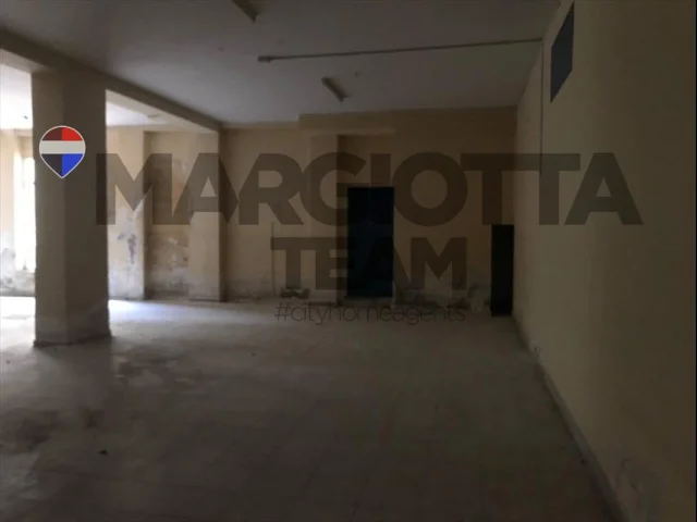 Appartamenti in Vendita - Deposito in vendita a nicolosi centro