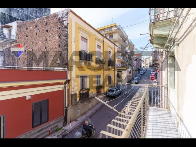 Appartamenti in Vendita - Casa indipendente in vendita a catania cibali