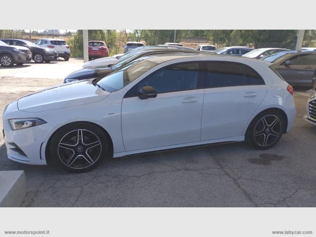 Auto - Mercedes-benz a 180 d automatic premium amg line