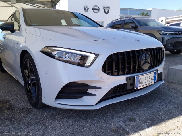 Auto - Mercedes-benz a 180 d automatic premium amg line