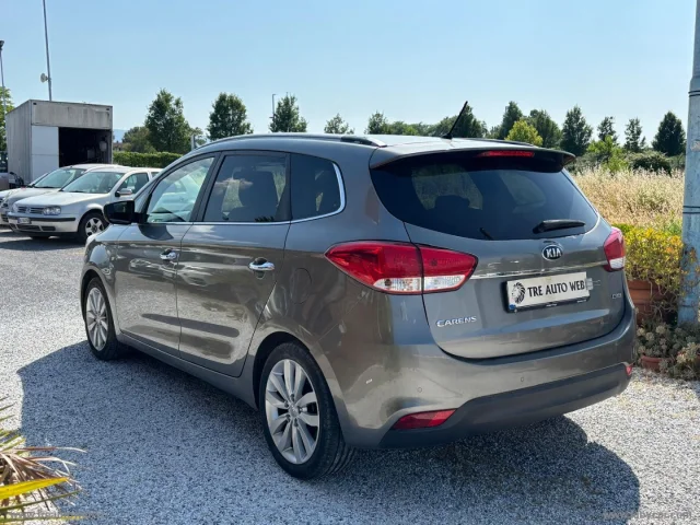 Auto - Kia carens 1.7 crdi 115 cv class