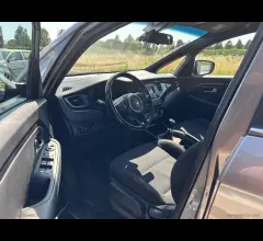 Auto - Kia carens 1.7 crdi 115 cv class
