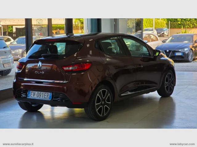 Auto - Renault clio 1.2 75 cv 5p. live